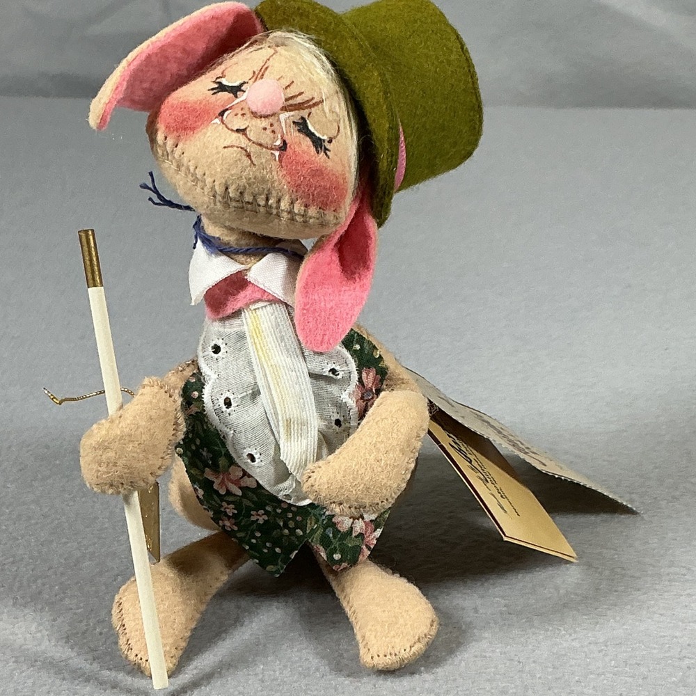 Annalee Easter Parade Boy Bunny 0615 Doll‎ Floral Vest Hat Vintage